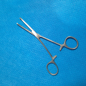 Pinza Kocher Curva de 5.5